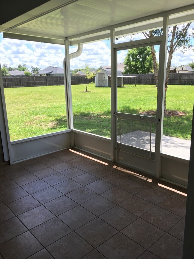 Building Photo - Luxurious 3BR/2BA Home with Stunning Backyard in Cottonwood Neighborhood