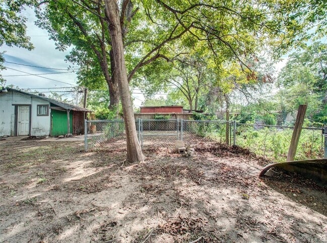 Building Photo - 3630 Corksie St