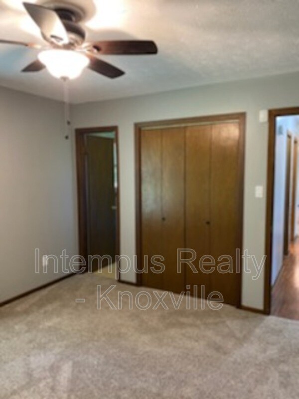 Building Photo - 6517 Bay Cir Dr