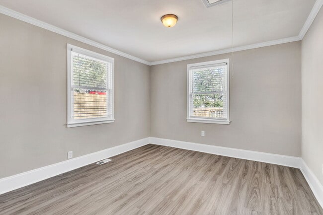 Building Photo - Beautifully Updated 2BR,2BA Single-Level Home $1650/mo rent***