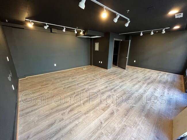 Building Photo - 110 Campbell Ave SE