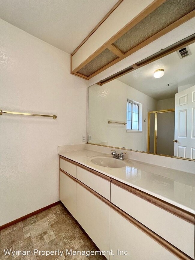 Building Photo - 2 br, 2.5 bath House - 36 Valley Club Circle