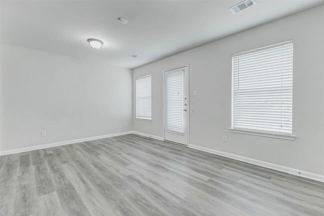 Building Photo - 7027 Parkford Meadow Dr