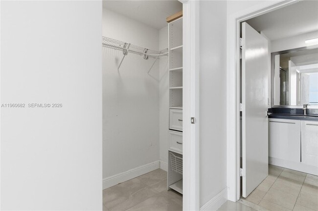 Building Photo - 90 SW 3rd St