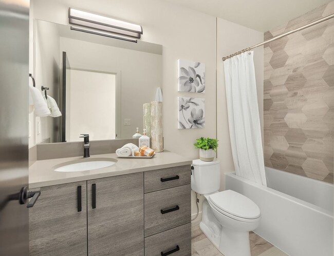 Building Photo - Bryant/Ravenna Townhouse