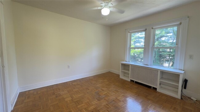 Building Photo - 130 Rockland Ave