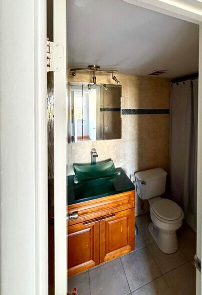 Building Photo - 505 Spencer Dr