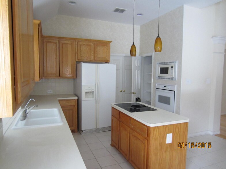 Building Photo - 7016 Randall Way