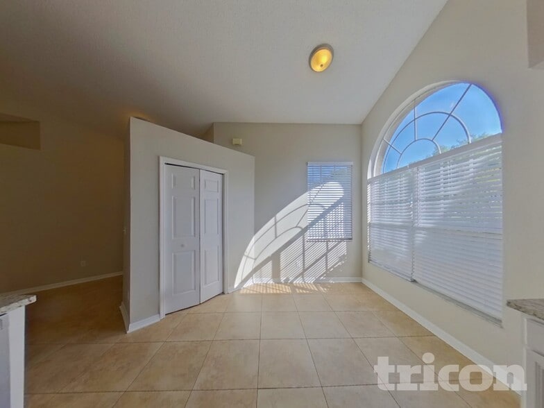 Building Photo - 248 Wescliff Dr