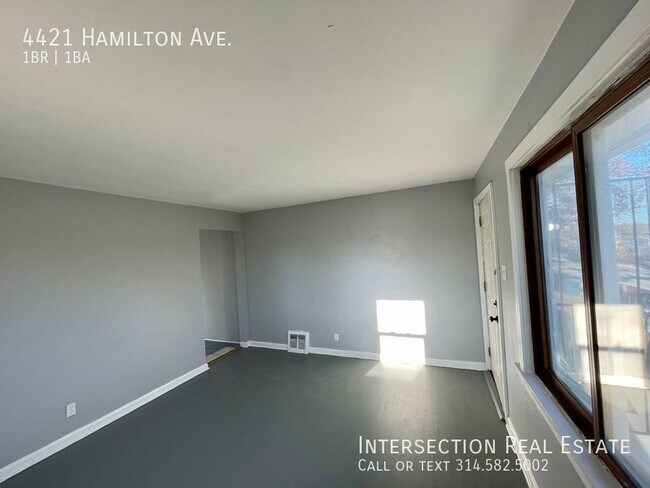 Building Photo - Spacious 1 Bedroom with Private Basement a...