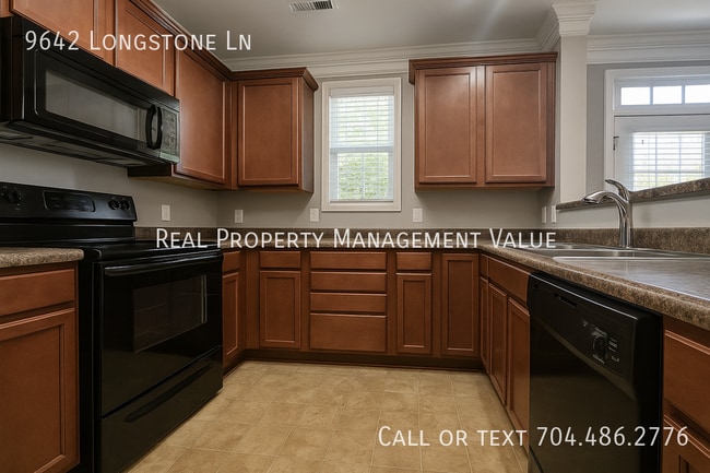 Building Photo - 9642 Longstone Ln