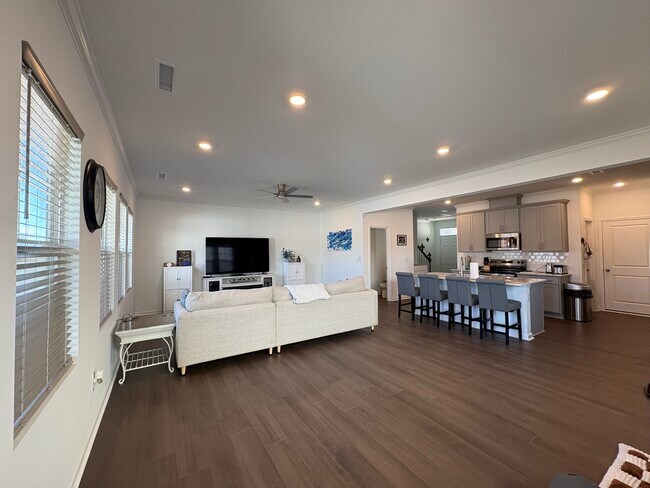 Building Photo - 154 N Finley Lndg Pkwy