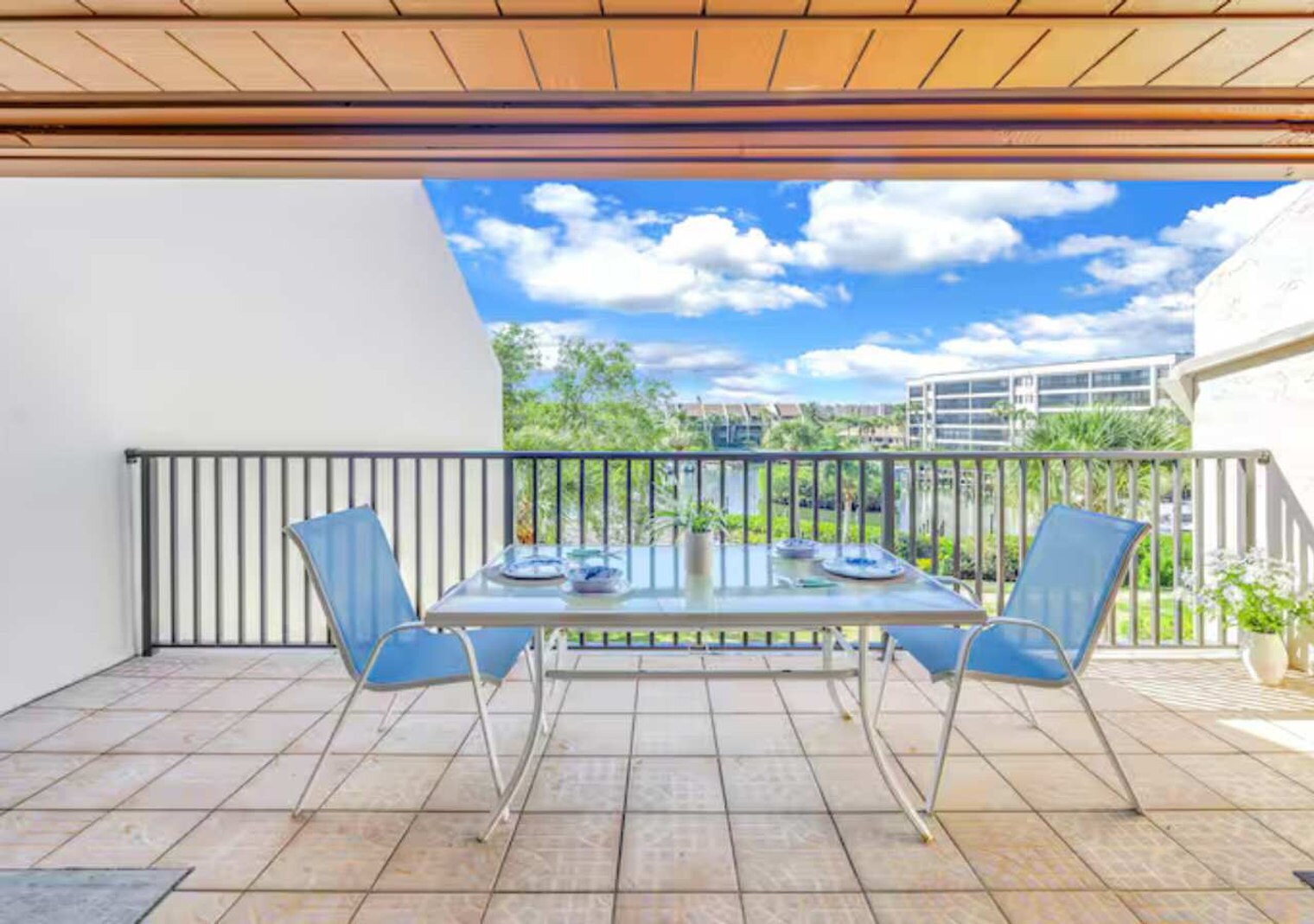 Building Photo - 1400 Cove II Pl