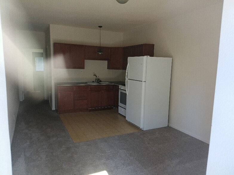 Building Photo - 1122 Bird St