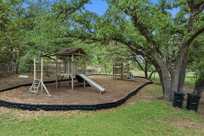 Building Photo - 10201 Sandy Beach Rd