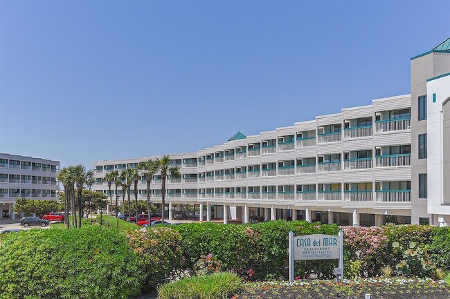 Building Photo - 6102 Seawall Blvd