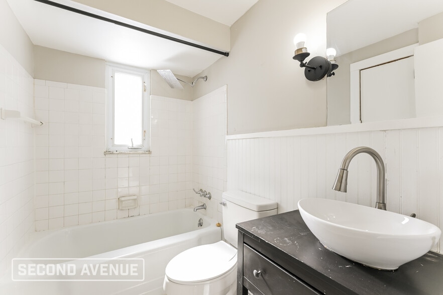 Building Photo - 128 Bellwood Dr