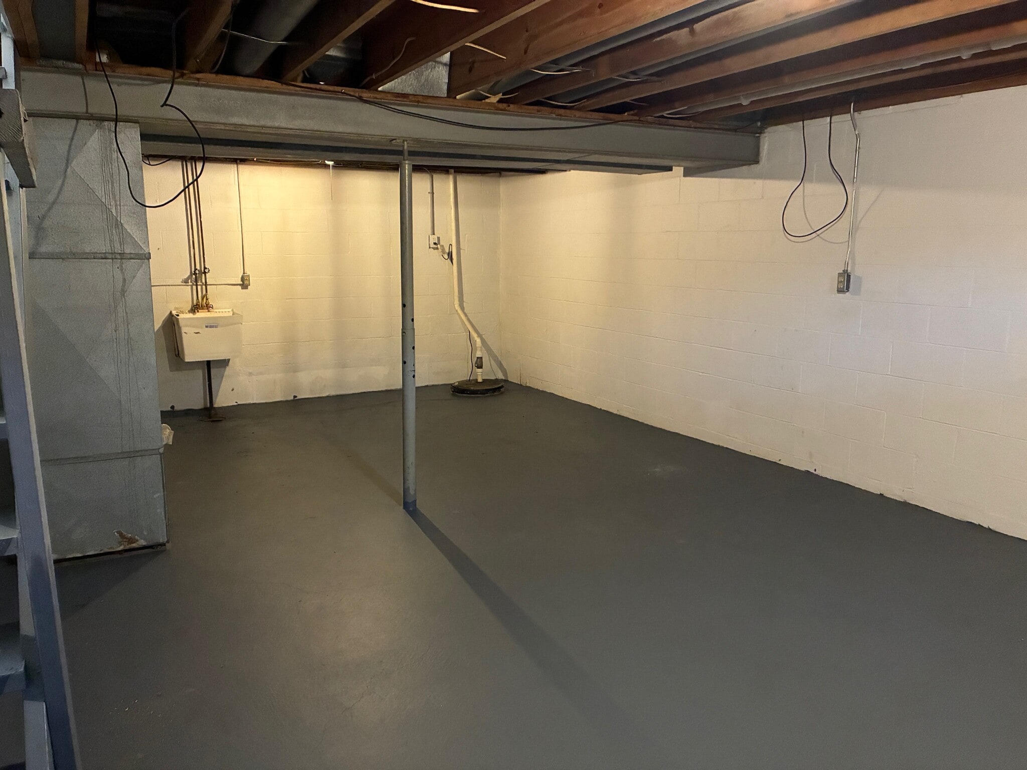 Building Photo - 7704 Hills and Dales Rd NW