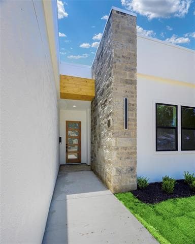 Building Photo - 3900 De Maggio St