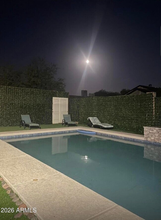 Building Photo - 1507 E Apollo Rd