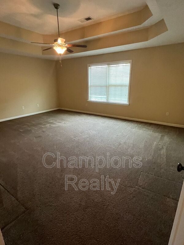 Building Photo - 5766 Olivia Ln