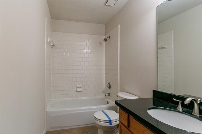 Building Photo - 8315 Mission Estates Dr
