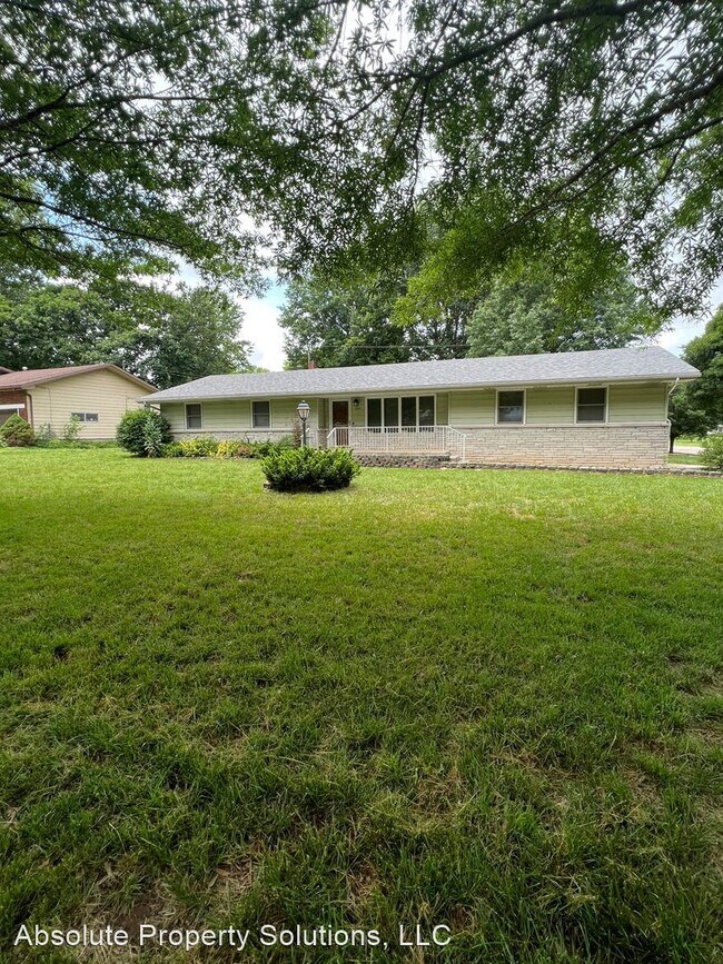 Primary Photo - 4 br, 3 bath House - 207 S York Ave