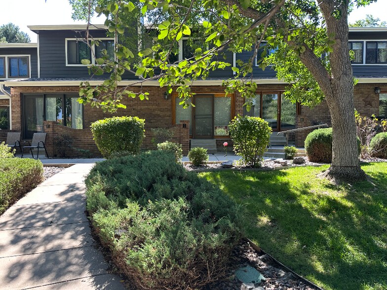 Primary Photo - 11535 W 70th Pl