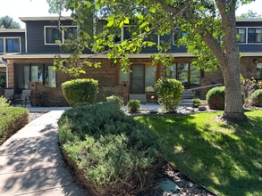 Building Photo - 11535 W 70th Pl