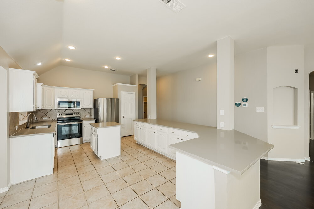 Building Photo - 5344 Elmdale Dr