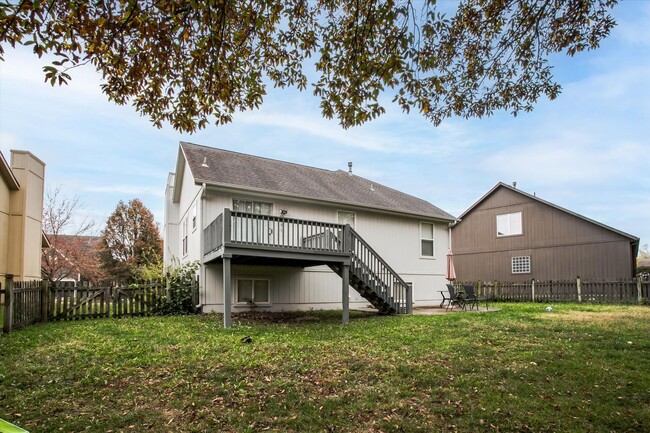 Building Photo - Elegant 3-Bedroom, 2.5-Bathroom Home