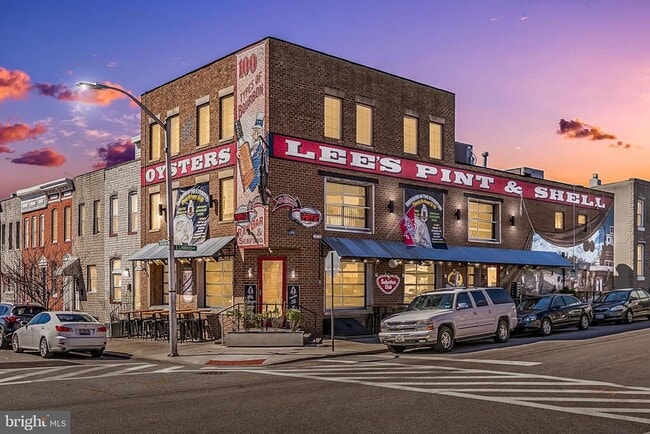 Building Photo - 719 S Montford Ave