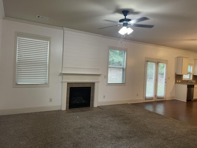 Building Photo - 765 Westmoreland Ln NE