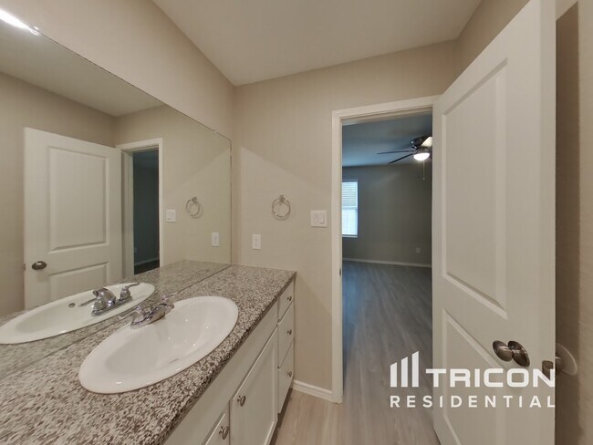 Building Photo - 9603 Littleton Grist