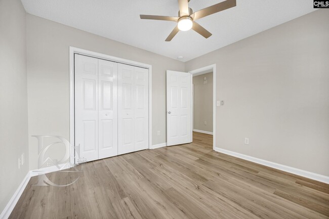 Building Photo - 815 Chablis Dr