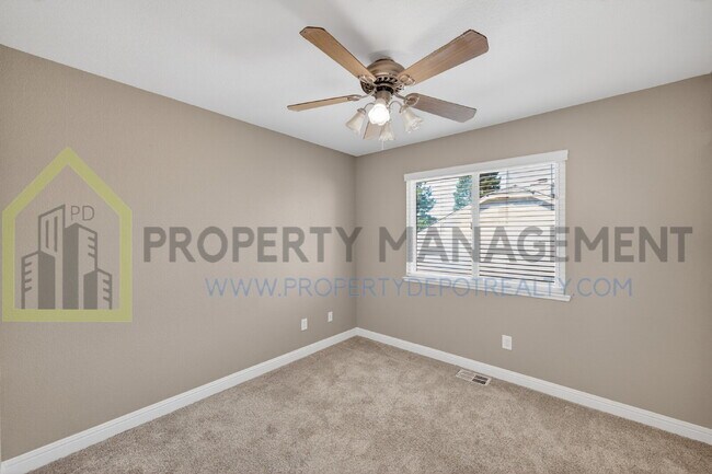 Building Photo - Spacious 3-Bedroom, 3-Bath Home Available