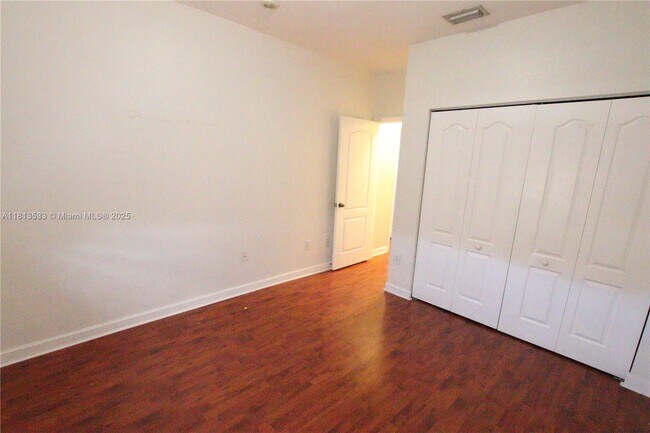 Building Photo - 14758 SW 9th Ln