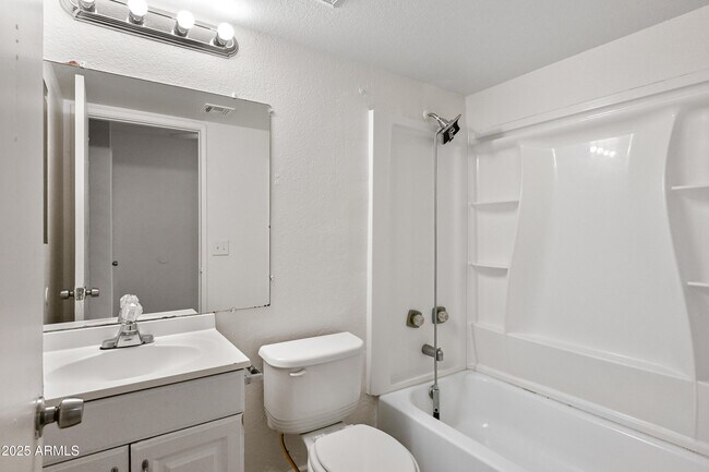 Building Photo - 12717 W Tasha Dr