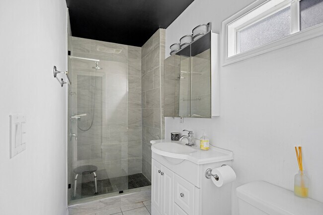 2nd Bathroom (in the Garage) - 4839 Lowell Ave