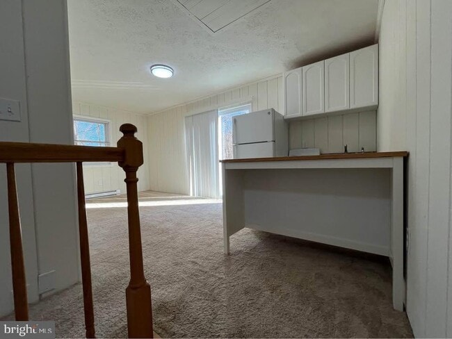 Building Photo - 384 Peach Orchard Rd