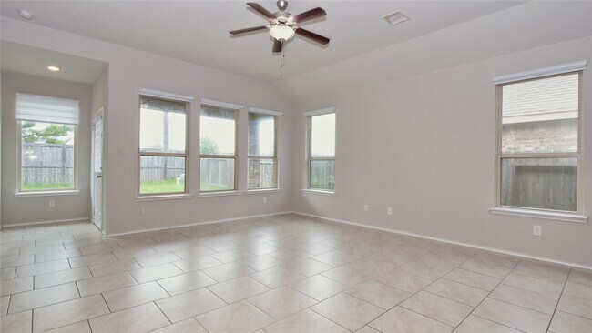 Building Photo - 4427 Aversa Dr