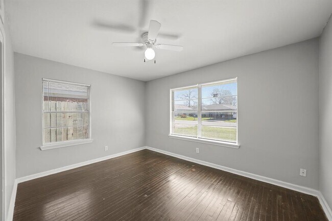 Building Photo - 9315 Laura Koppe Rd