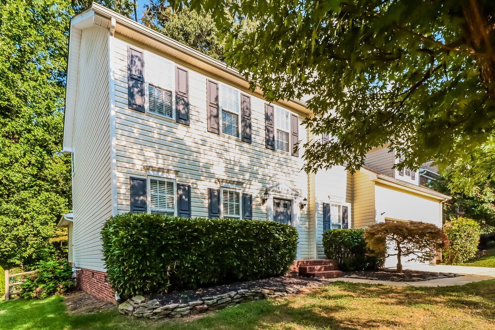 Building Photo - 8540 Glade Ct