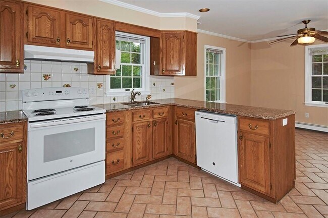 Building Photo - 50 Kisco Park Dr