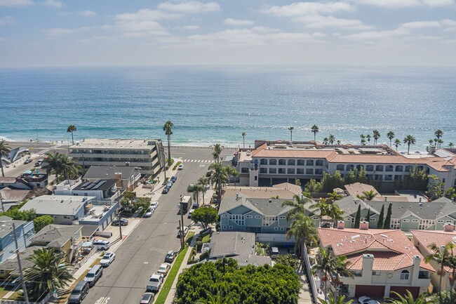 Building Photo - Carlsbad Village  Unfurnished or Furnished...