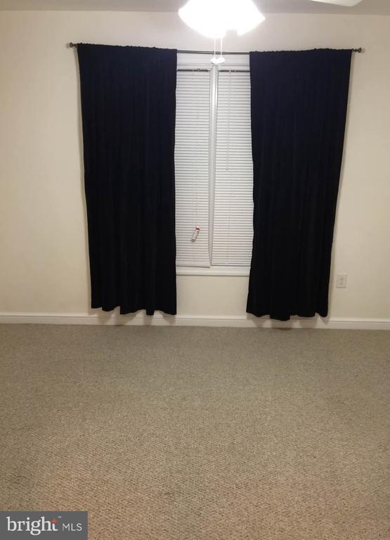 Building Photo - 101 W Sunset Ave