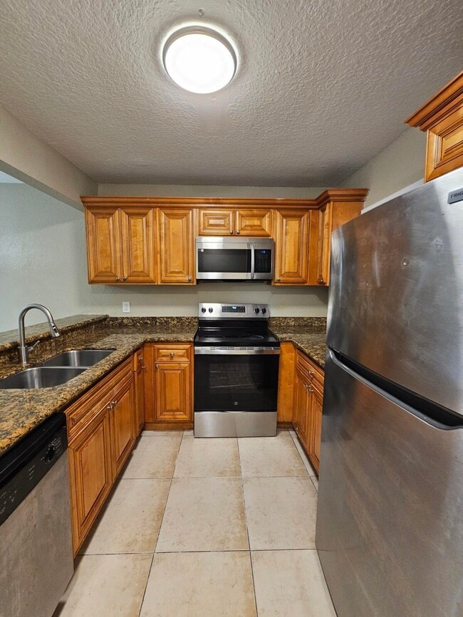 Building Photo - 1581 Balfour Point Dr