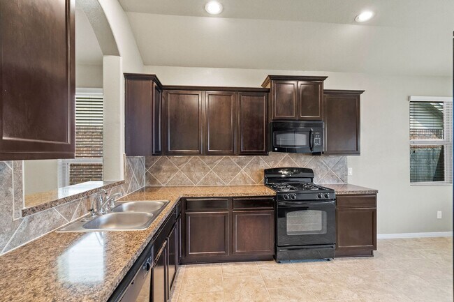 Building Photo - 2131 Beacon Park Ct