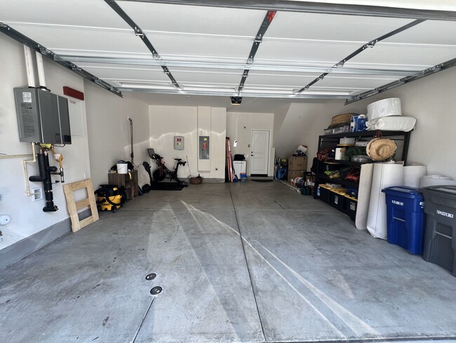 Building Photo - 1233 Sunrise Vw