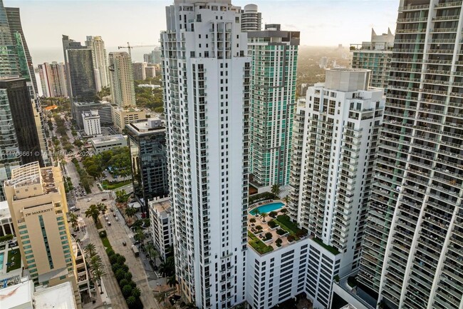 Building Photo - 1050 Brickell Ave